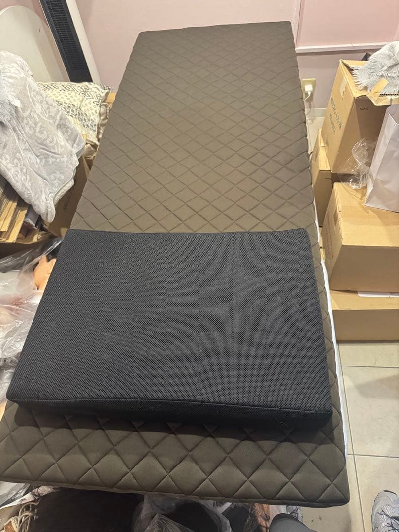 齋*輝様 電動昇降マッサージベッド（マットレス・枕付き）中古 2年使用 直接引取