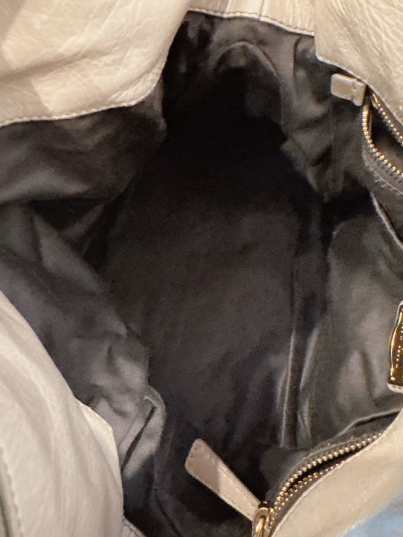 miumiu ハンドバッグ　りぼん