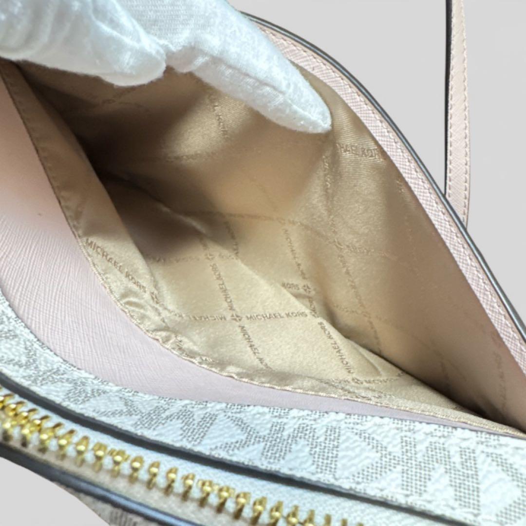 未使用　定価¥57,200マイケルコース MKシグネチャー ショルダーバッグ