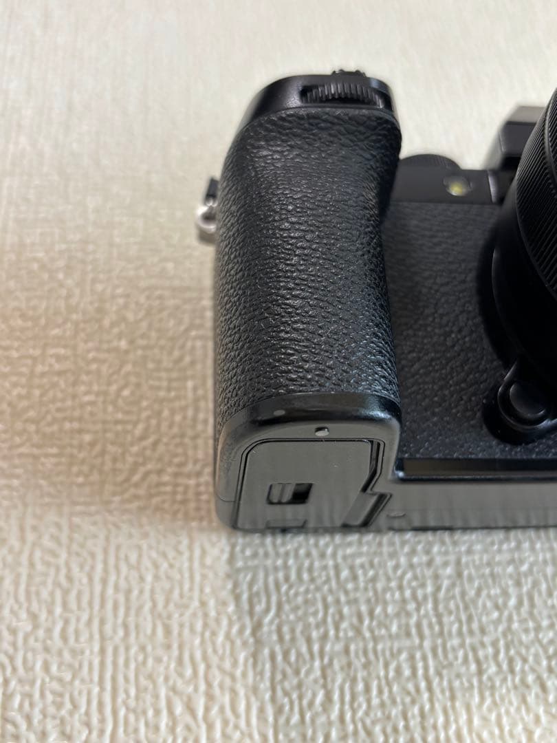 Fujifilm X-S10 ミラーレス一眼