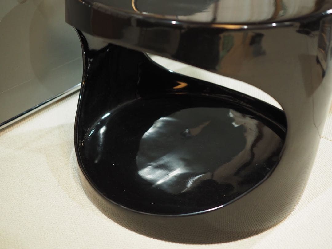 スペースエイジ　サイドテーブル　FRP