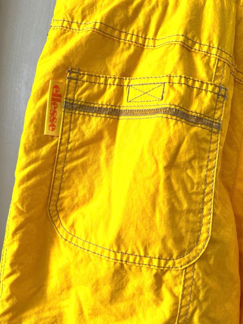 平成レトロ！ビビットカラーが可愛い　ellesse エレッセ　スキーウェア　L