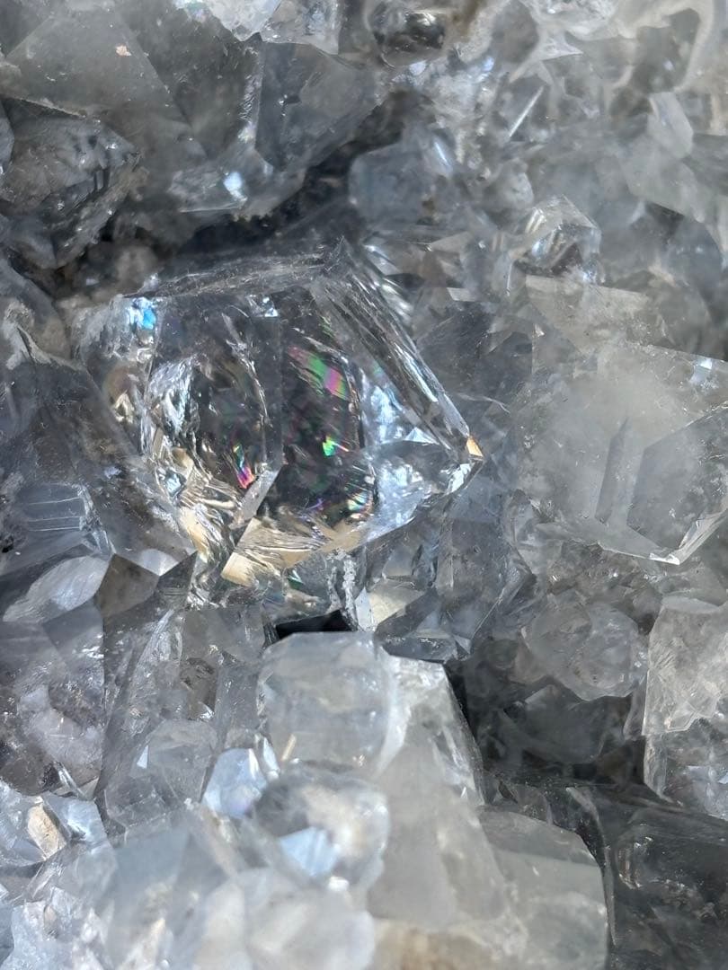 高品質　セレスタイト　原石　1353g 宝石質　ガラス質　感動するレベル