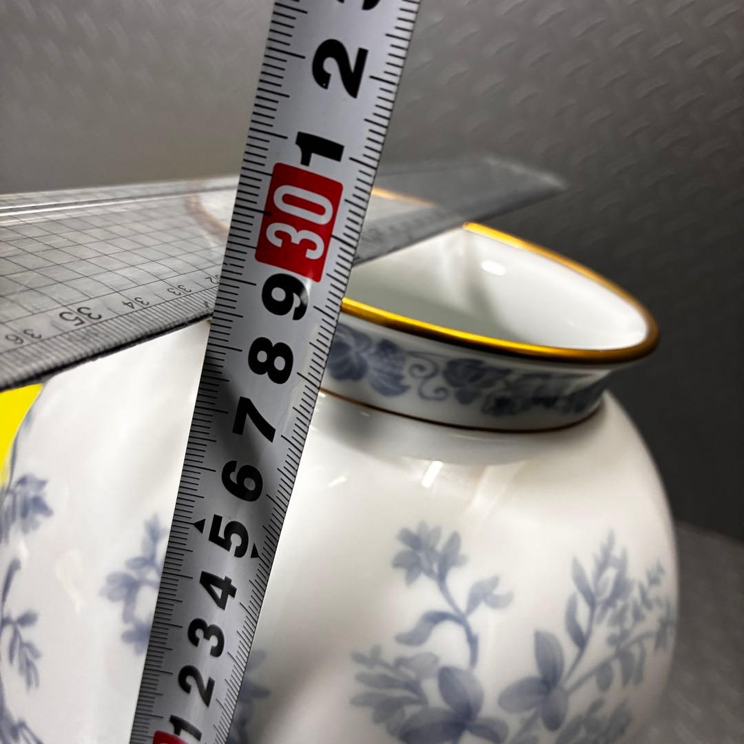 【希少】大倉陶園 草加紋様 金彩口 花瓶 高さ 28cm 口縁口径 11.5cm