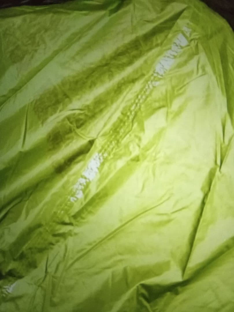 ソロキャンプにオススメの4点セットです　テントやテーブル等　新品あります