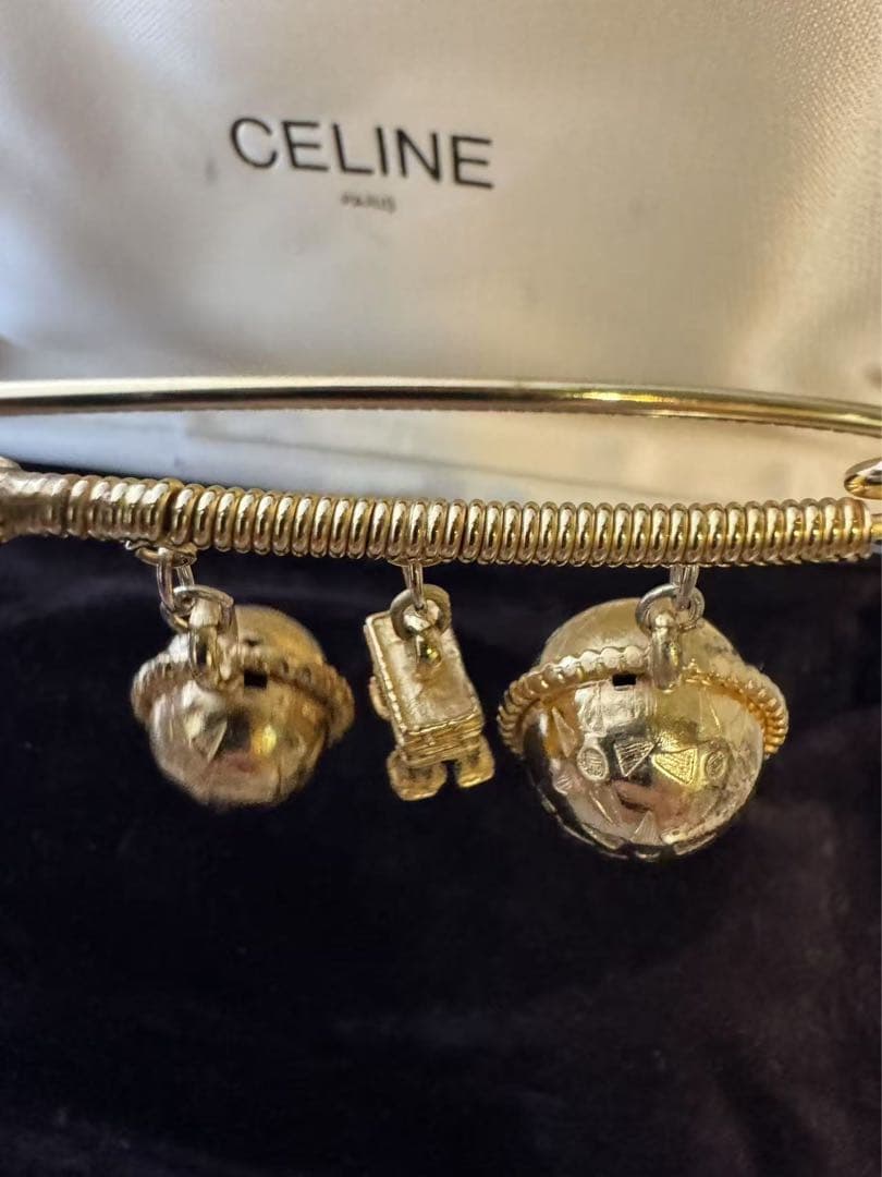 CELINE ゴールド ブローチ