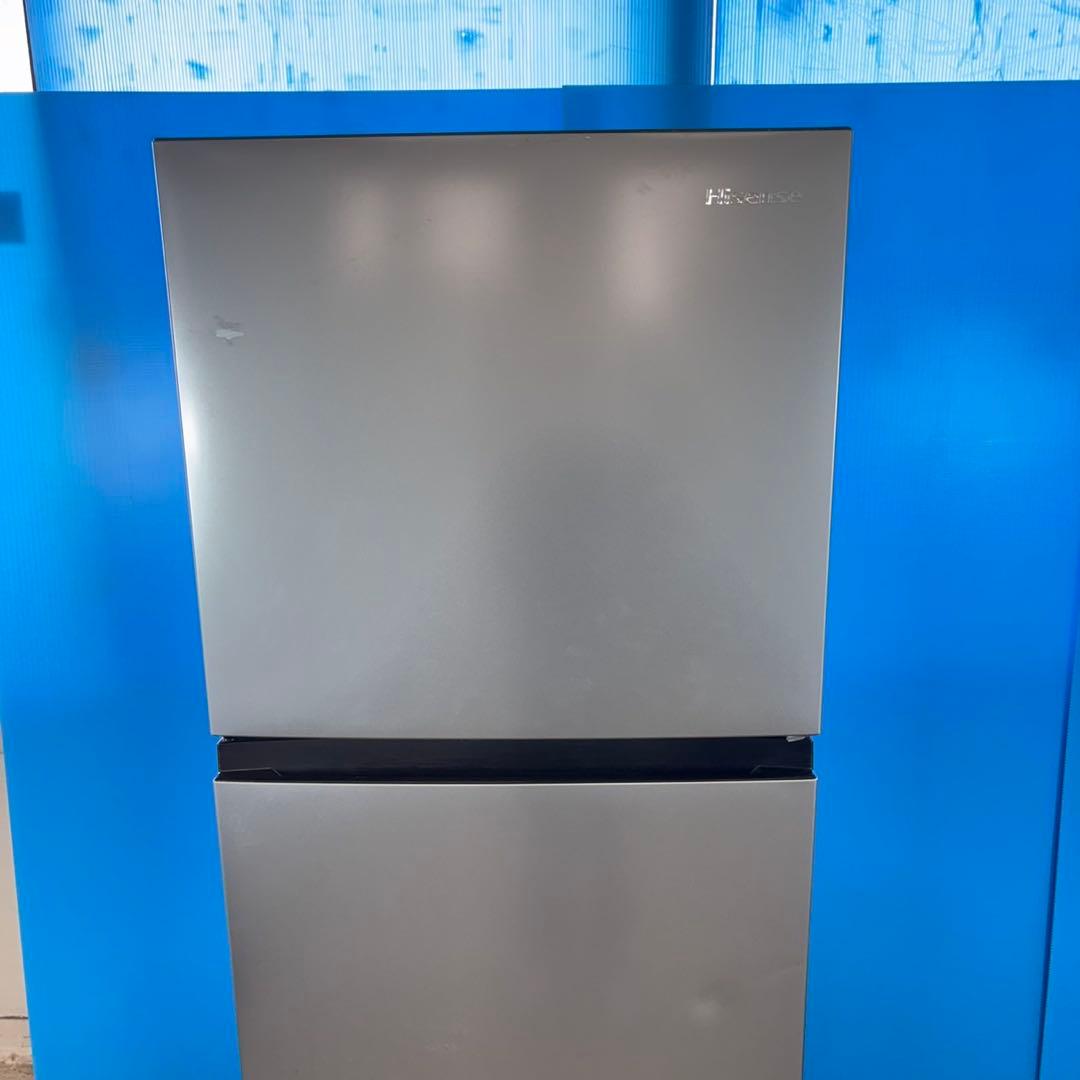 731 中型冷蔵庫　2024年製　小型　一人暮らし　右開き　2ドア　1〜2人向け