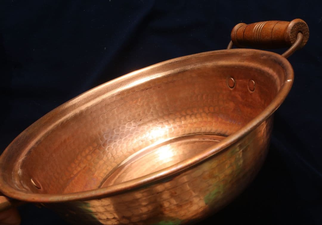 メキシコ　銅製 両手鍋 直径約25cm 木製ハンドル付き　値下げ