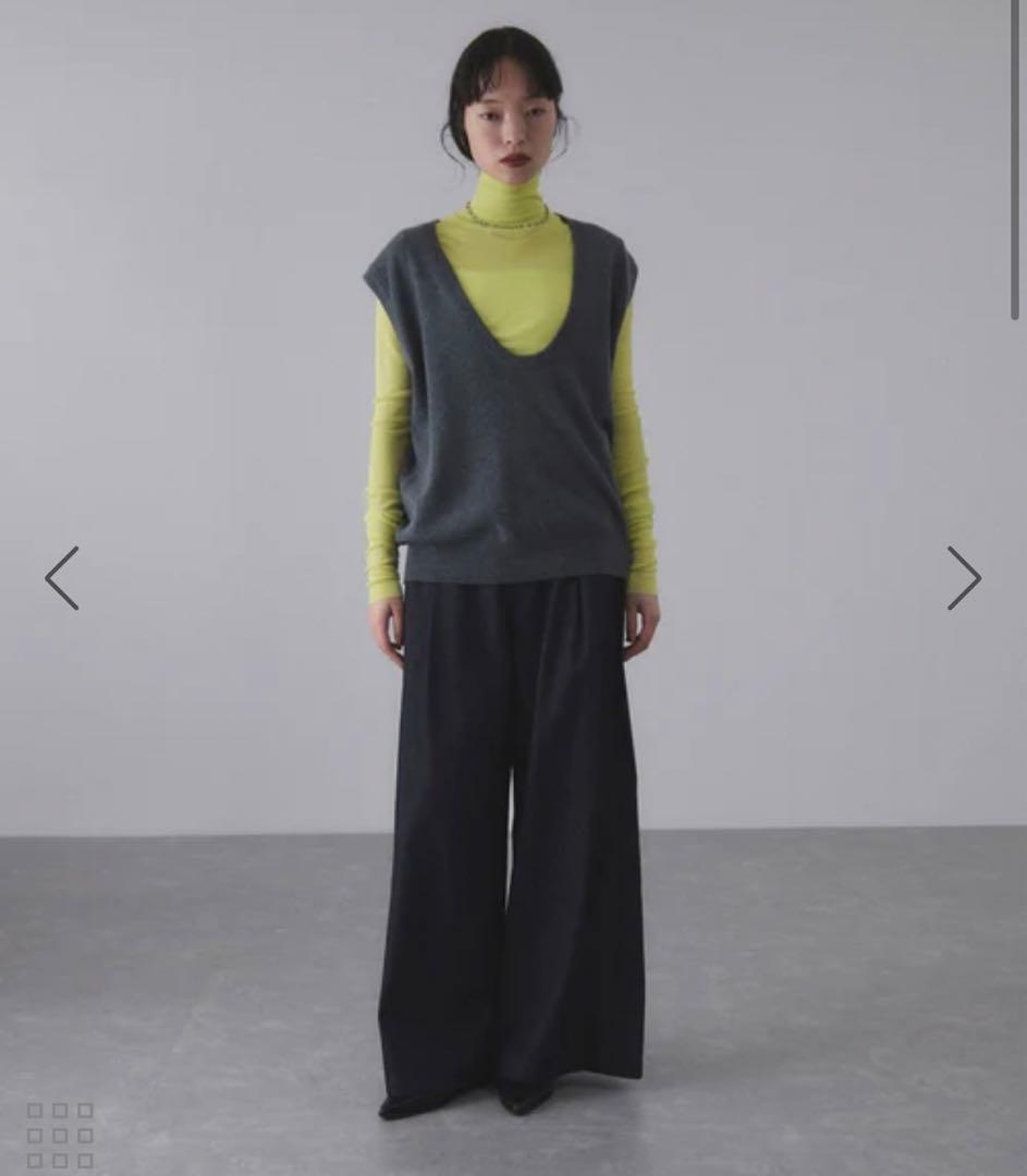 アダムエロペ　ウォッシャブルウールタートルネックカットオフプルオーバー　新品