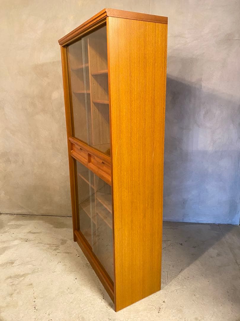 【東京都内23区配送無料】　食器棚　キャビネット　キッチン　ショーケース　本棚