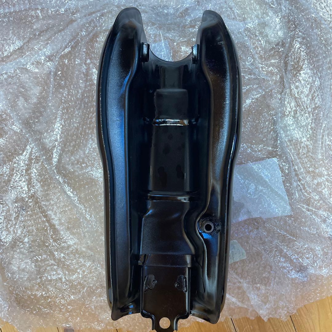 ￼ バイク汎用タンク 塗装済み 9ℓ カフェレーサー