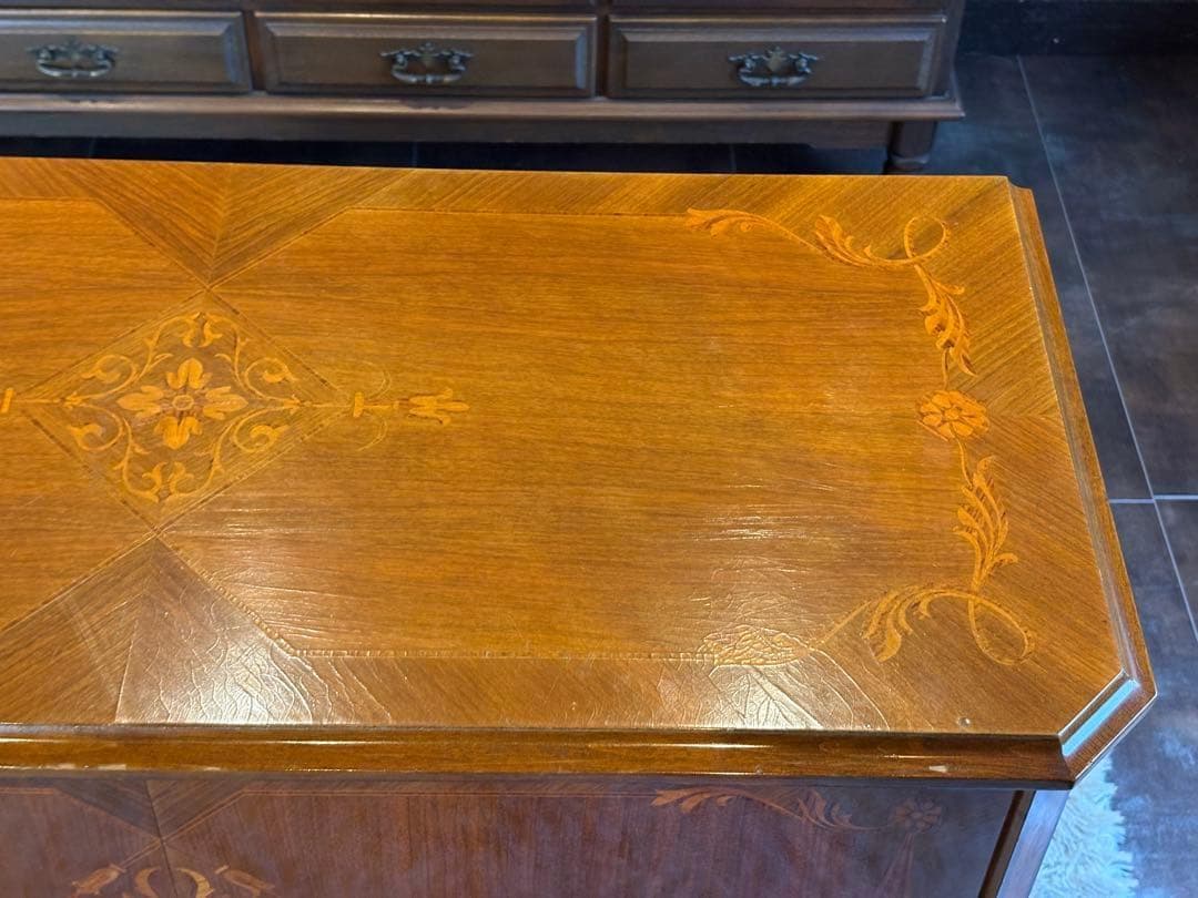 イタリア製　象嵌　猫脚　サイドボード　キャビネット　両開き　チェスト　ygz