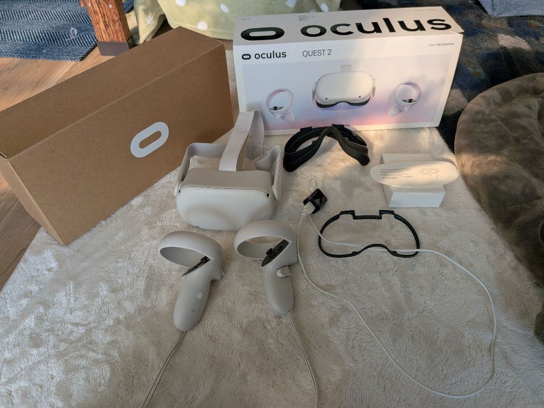 た。オキュラスクエスト2(メタクエスト2)　64GB