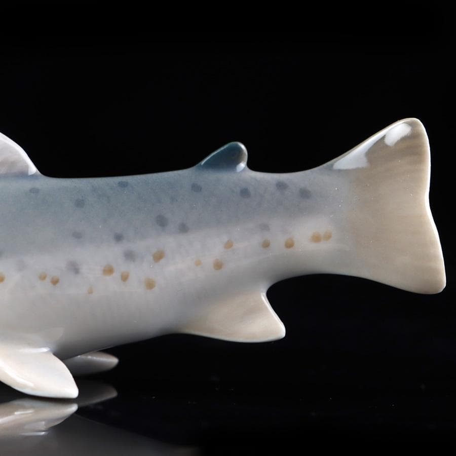 Y2905-5 ロイヤルコペンハーゲン フィギュリン ニジマス　ふ