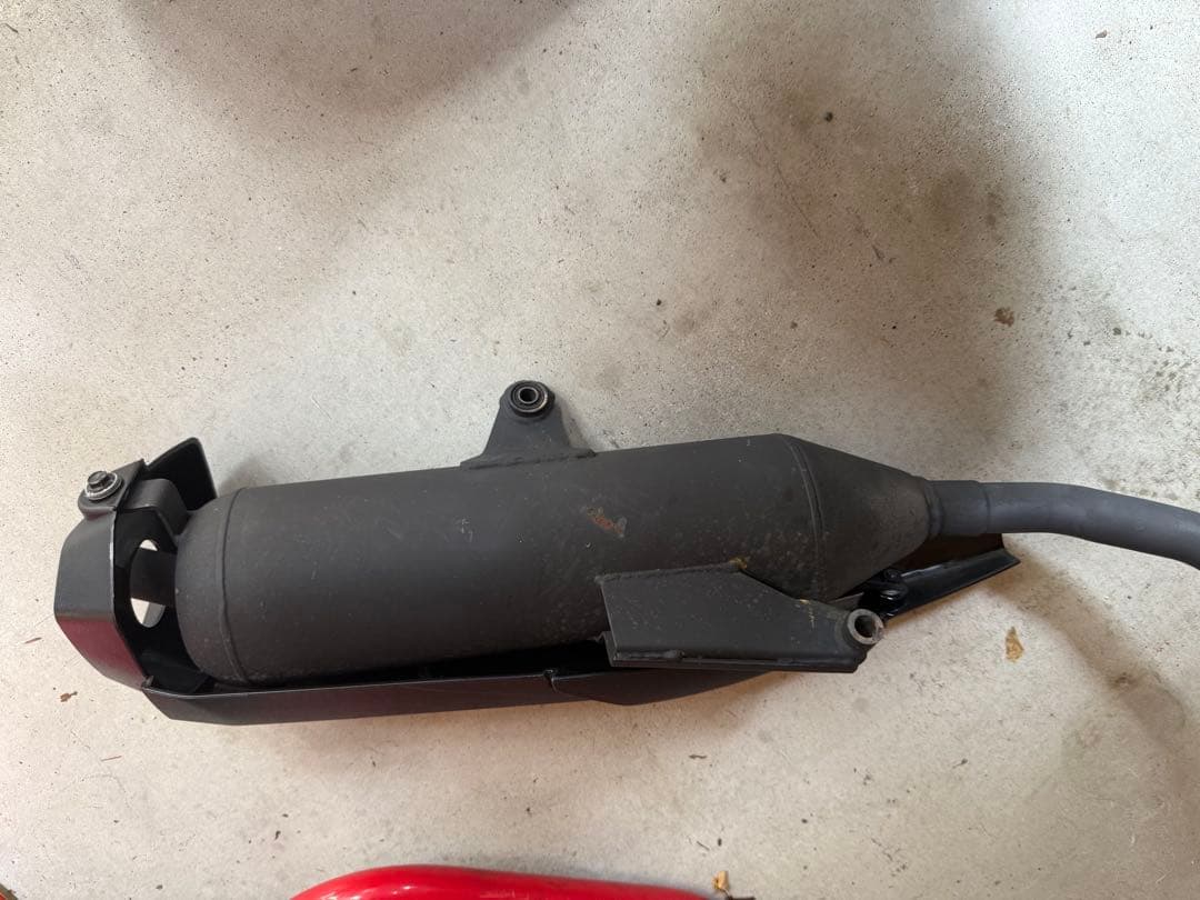 シグナスX 4型　5型　190ccオーバー　隔壁マフラー