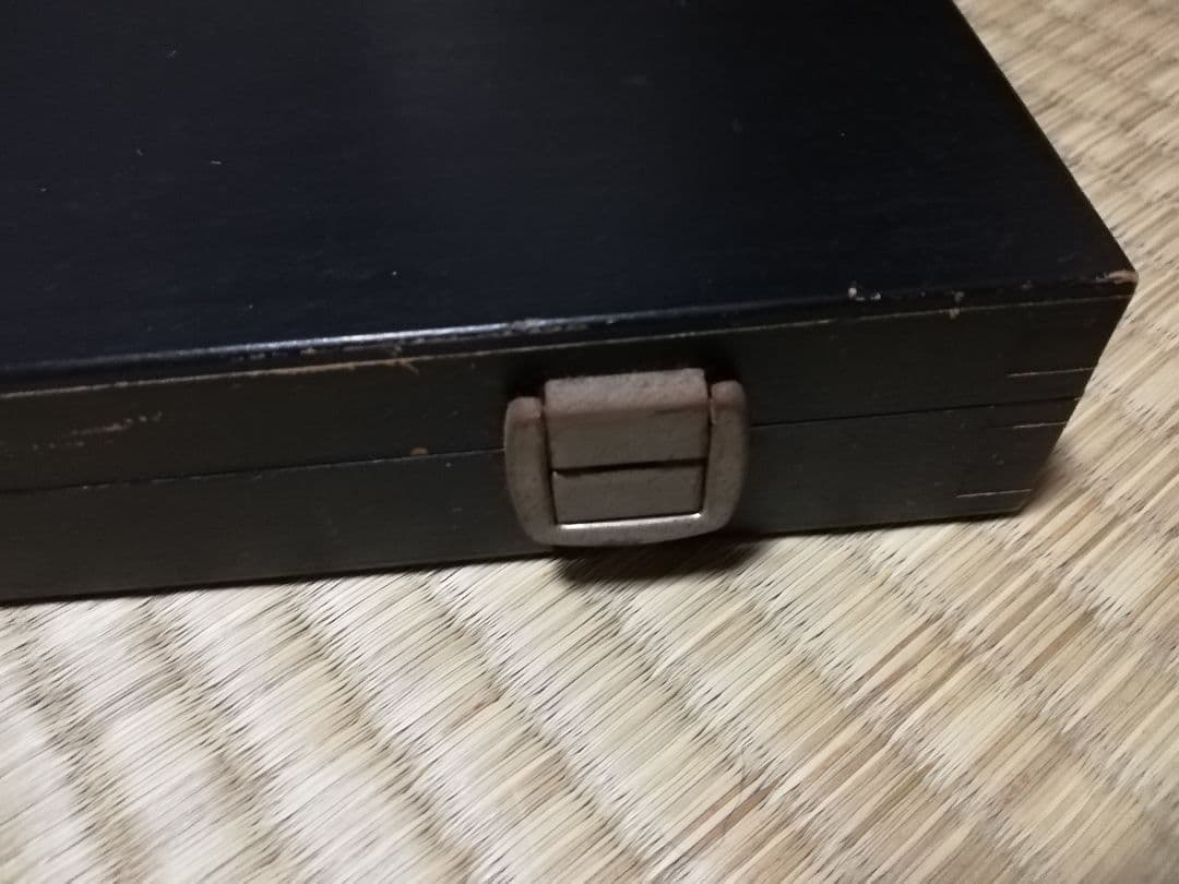 値下げ DERWENTダーウェント スタジオ色鉛筆 72本セット 木製ケース入り