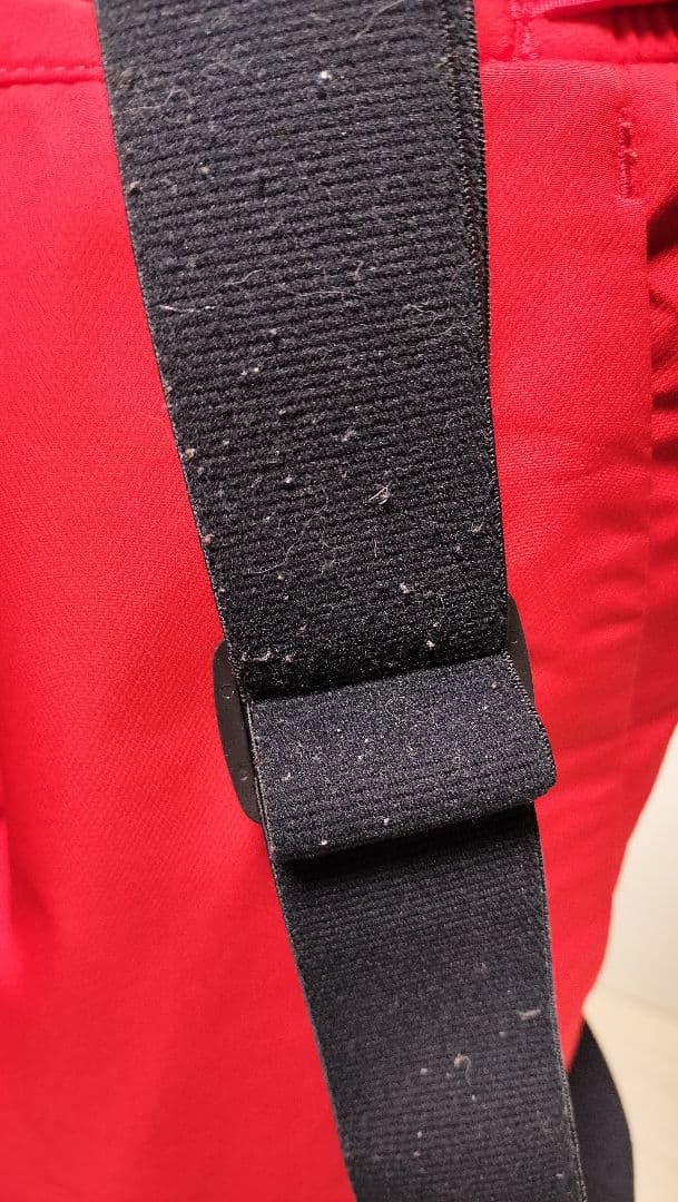 DESCENTE　スキーウェア M 黒 赤 ロゴ入り