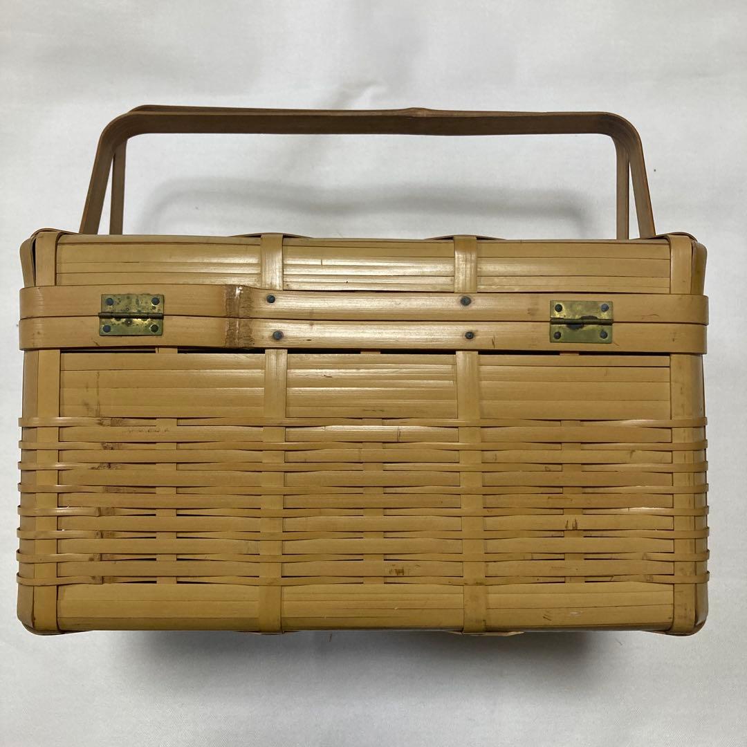 竹籠　バスケット　蓋・持ち手付き