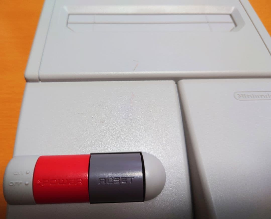 ★レア★　任天堂　ニューファミコン　ニンテンドー