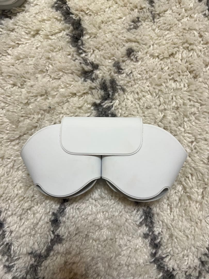 Apple AirPods Max シルバー