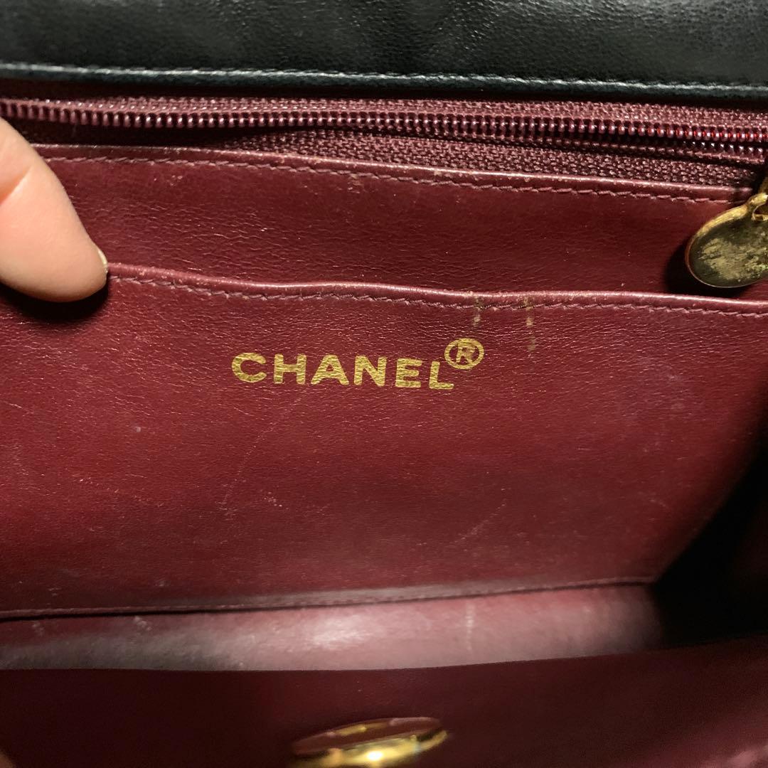 CHANELチェーンショルダーバック