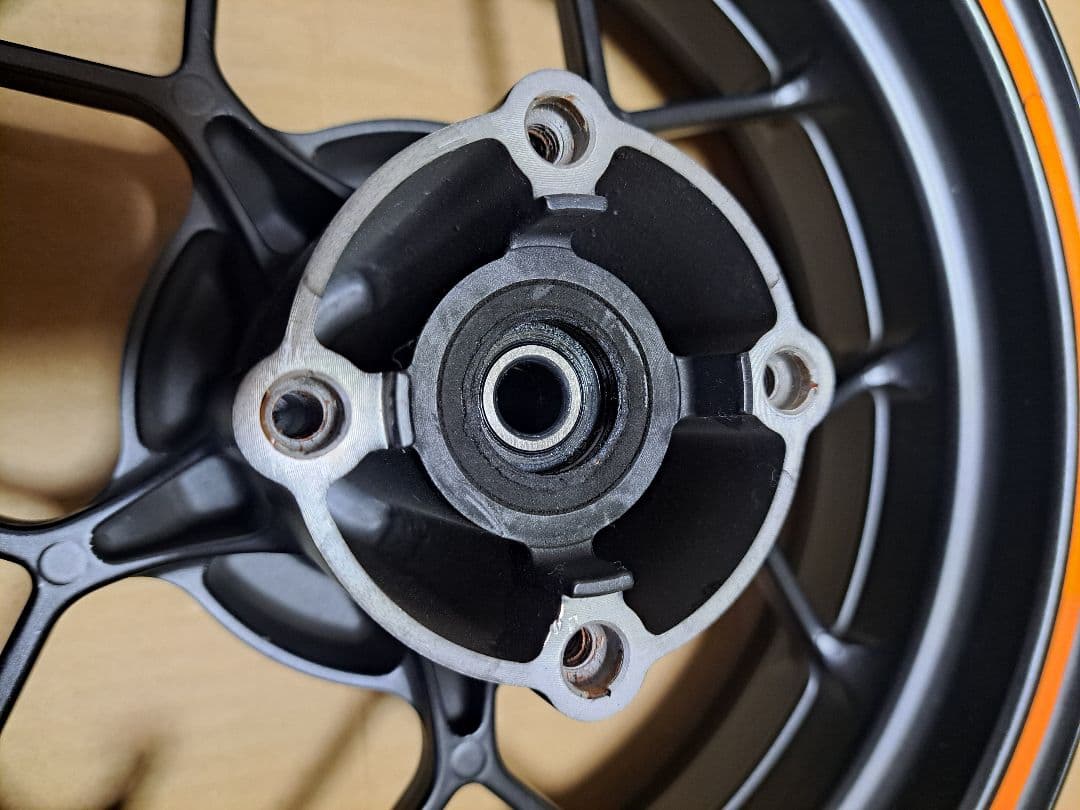 2020年型　JC 75 グロム　ホイール