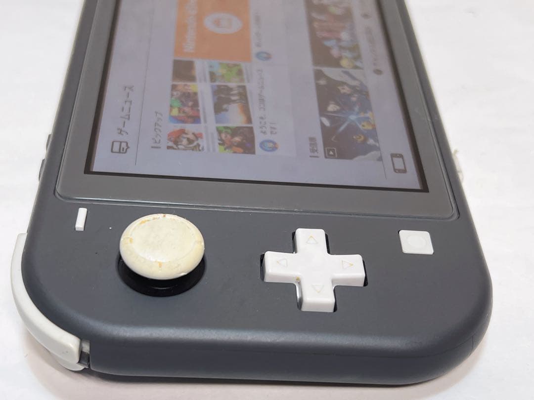 Nintendo Switch Lite HDH-001 携帯型ゲーム機