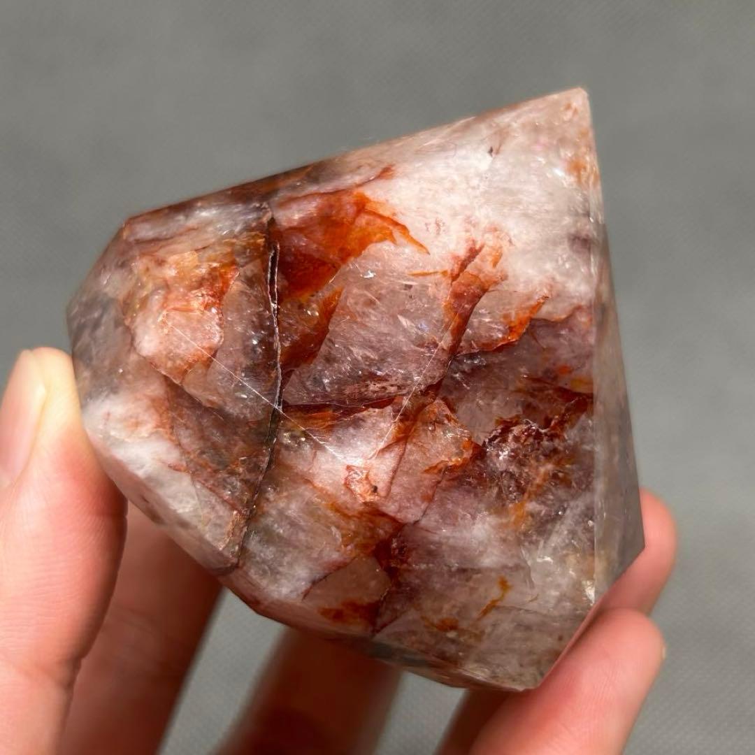 ダイアモンド型　ファイヤークォーツ　虹あり　225g