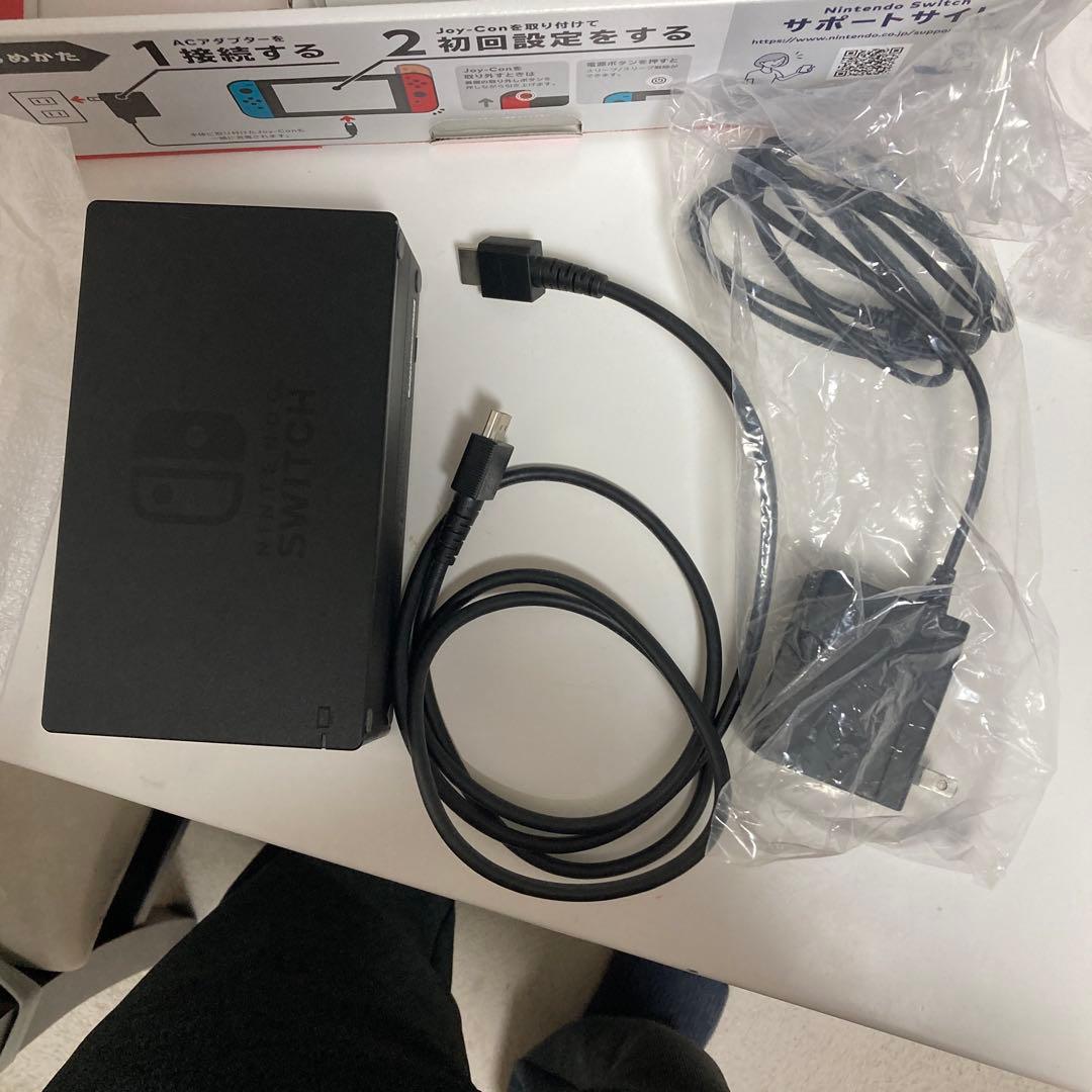 Nintendo Switch 本体 ネオンブルー・ネオンレッド