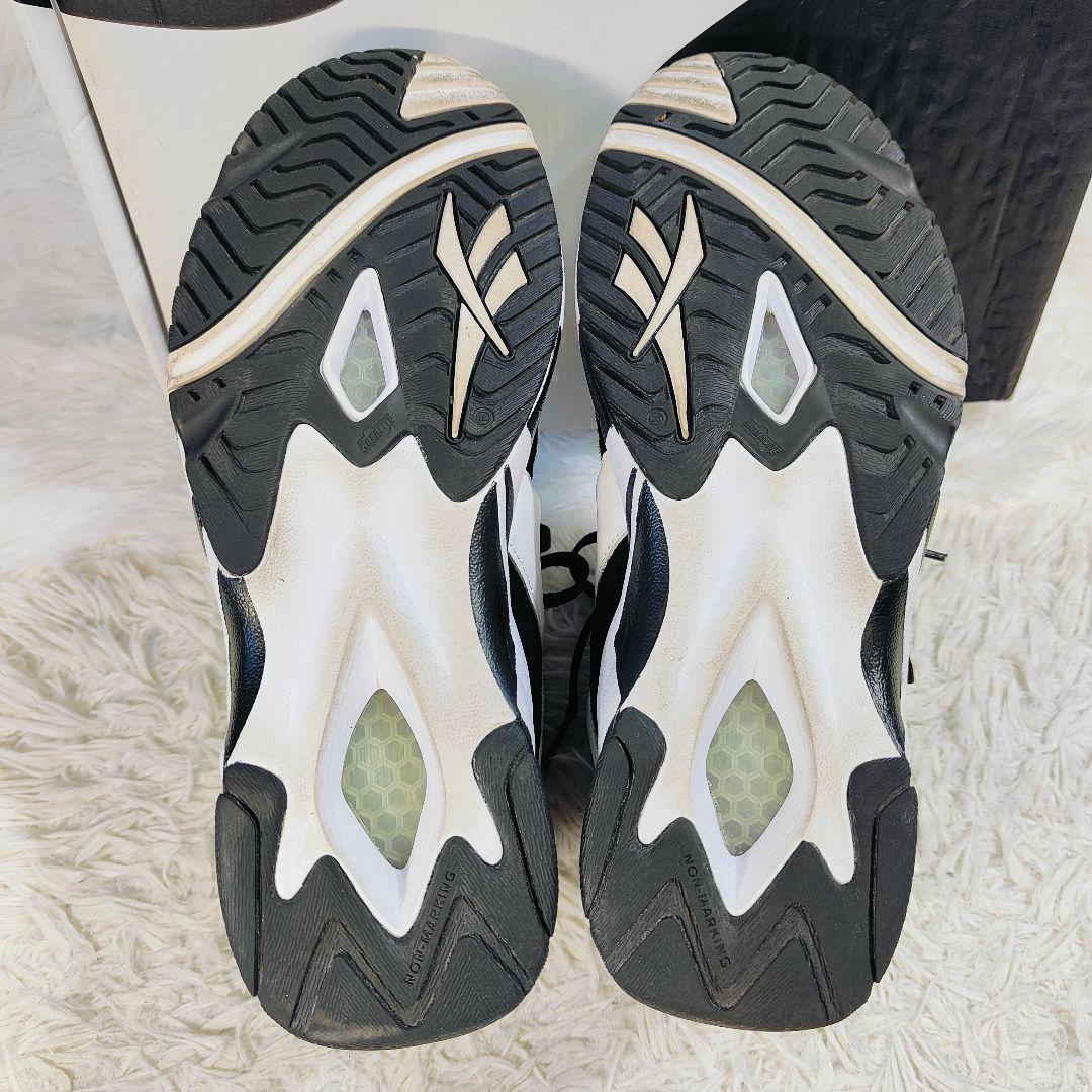 Reebok バスケットボールシューズ ブラック/ホワイト kamikaze2