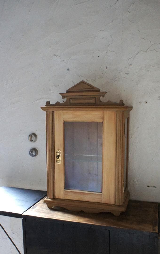 フランスアンティーク　飾り棚　キャビネット　ガラスケース　PARIS