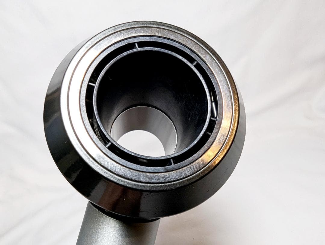 【専用出品】整備品タフなダイソンドライヤーHD12 PRO　A1906