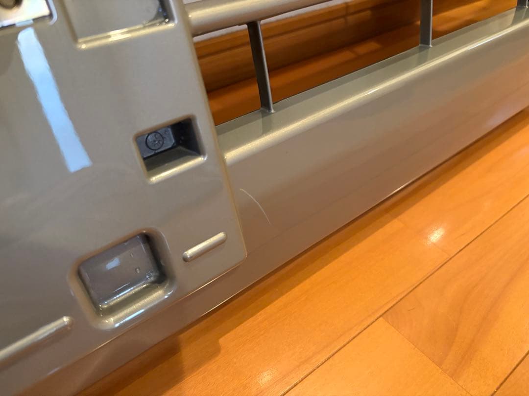 DA17V スズキ　エブリイ　フロントバンパー　モスグレーM