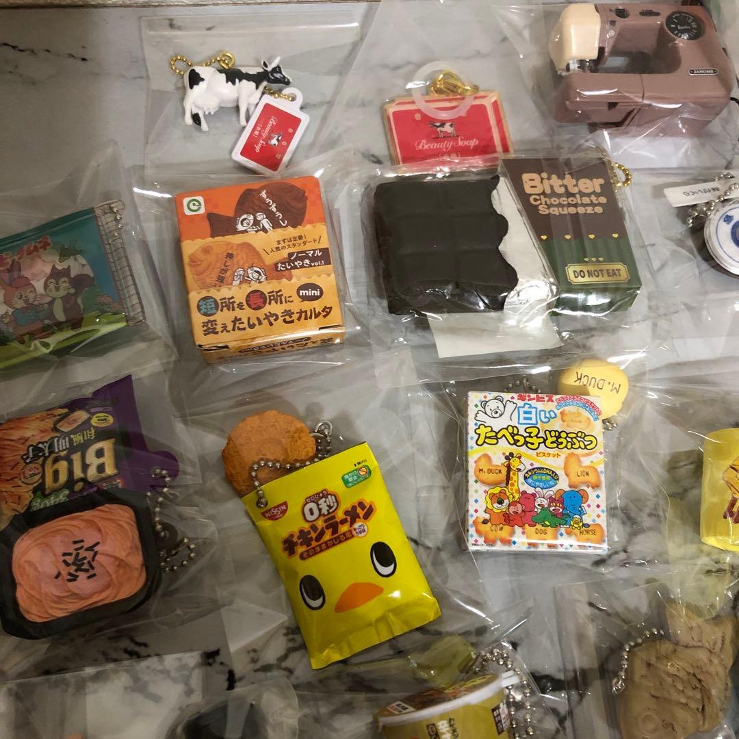 ノンジャンル　ミニチュア　食品　ガチャ　大量　　　冷蔵庫付き