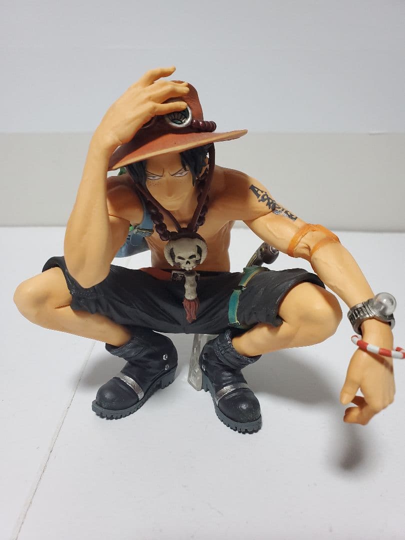 ワンピース 一番くじ 白ひげ海賊団 オヤジと息子たち 白ひげ ジョズ　エース