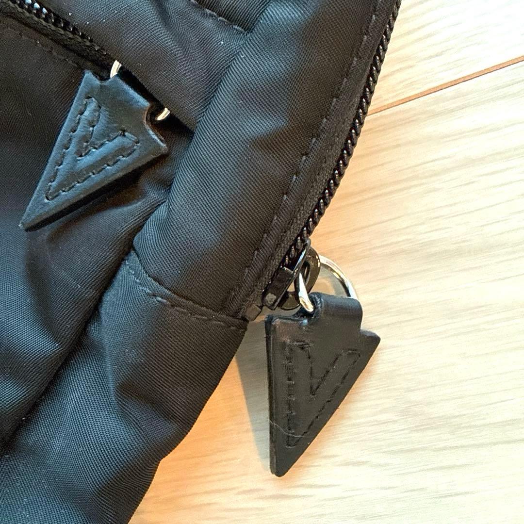 Versace ショルダーバッグ　ナイロン　ブラック