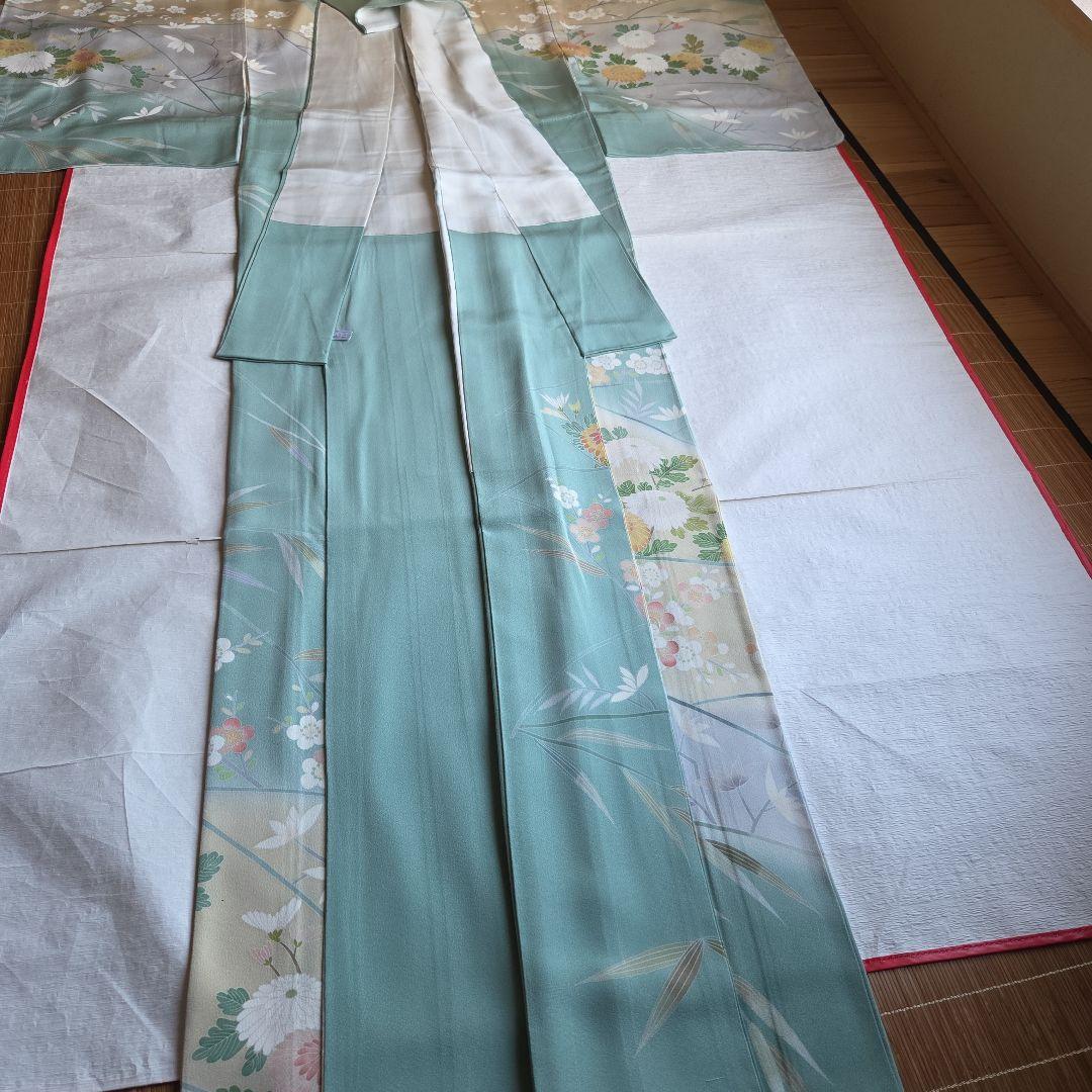 作家物　はんなりとした品の良さ　水浅葱色の染め訪問着