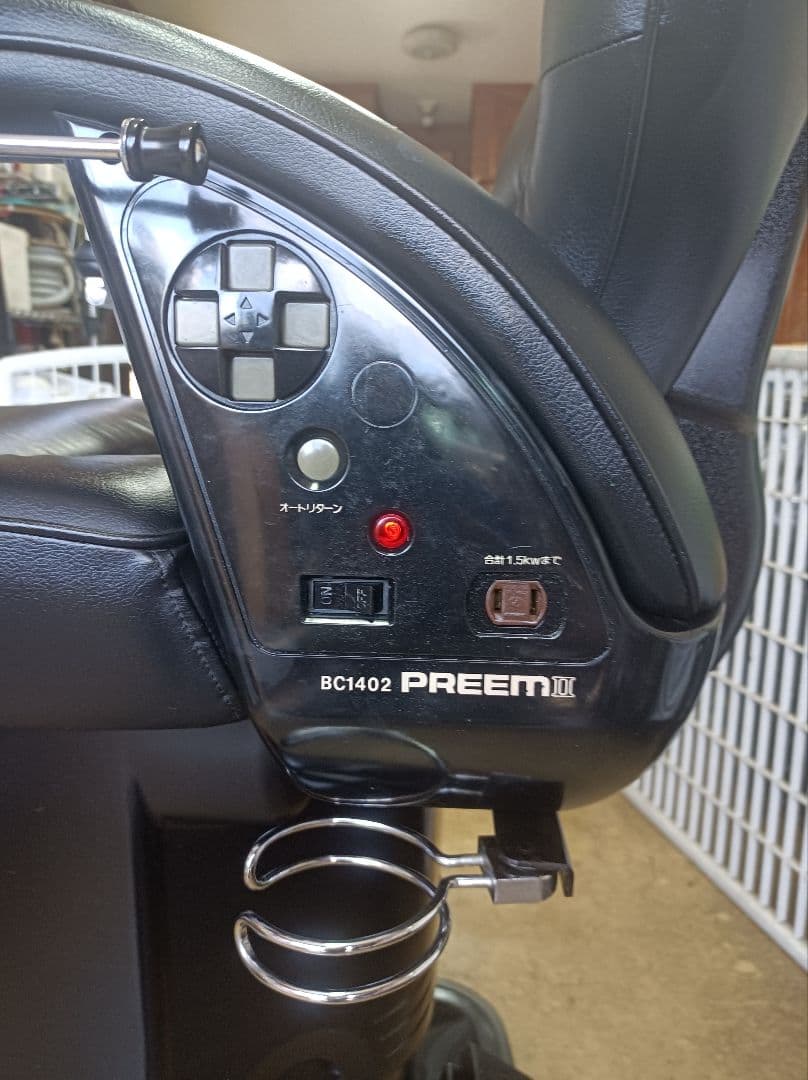 理容機器　新明和理容椅子　BC-１４００