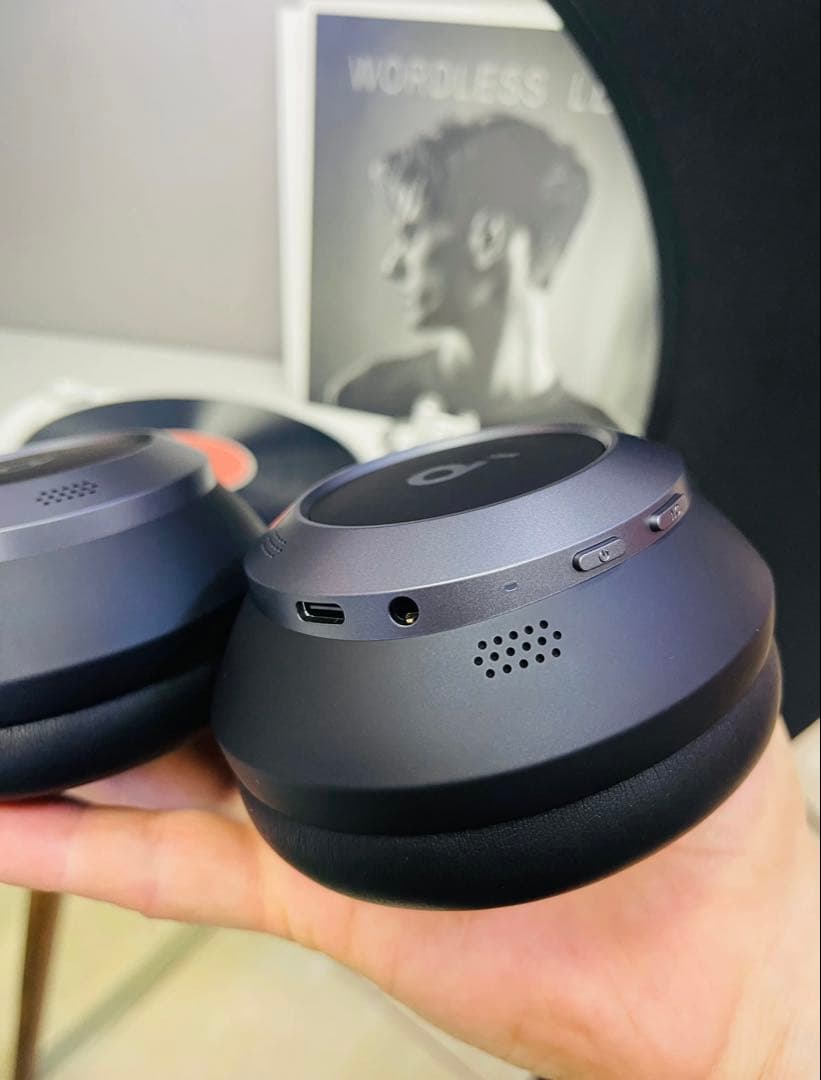 【新品未開封】Anker Soundcore Space One Proブラック