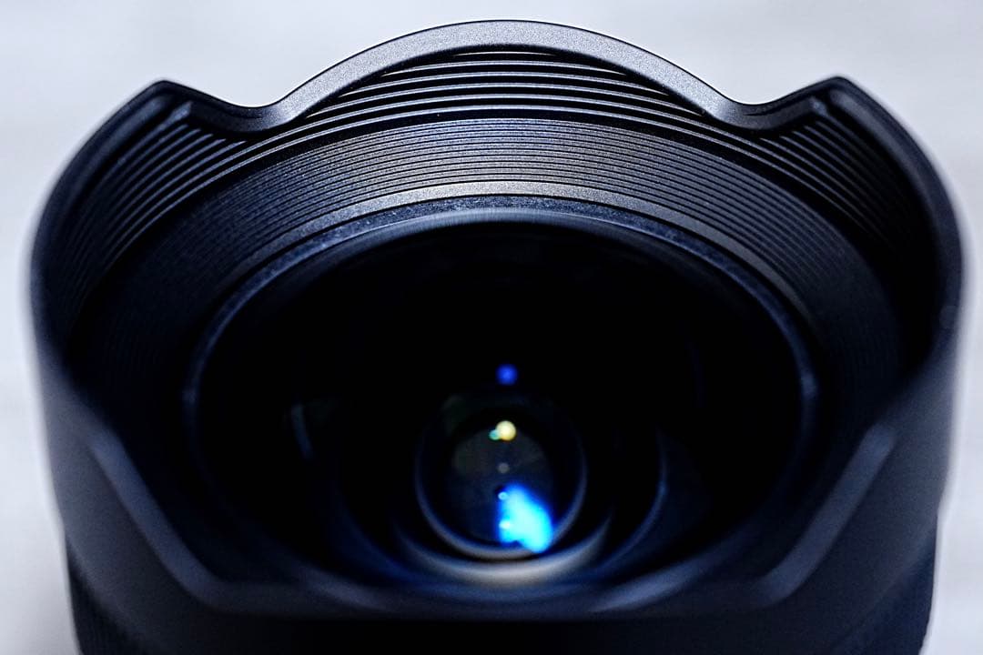 【完品美品】【使用回数５回】SONY FE 14mm F1.8 GM レンズ