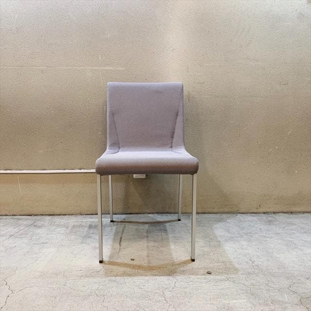 えっちゃん様　カッシーナイクスシーのブーメランチェア（グレー）