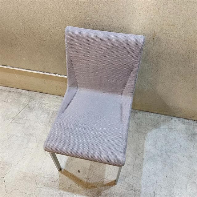 えっちゃん様　カッシーナイクスシーのブーメランチェア（グレー）