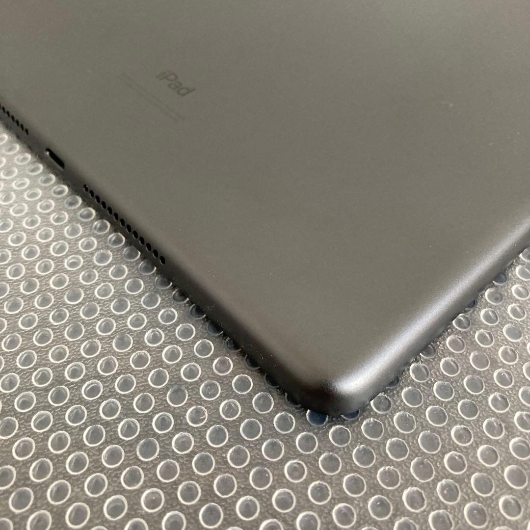 3746【早い者勝ち】電池良好☆iPad8 第8世代 32GB SIMフリー☆