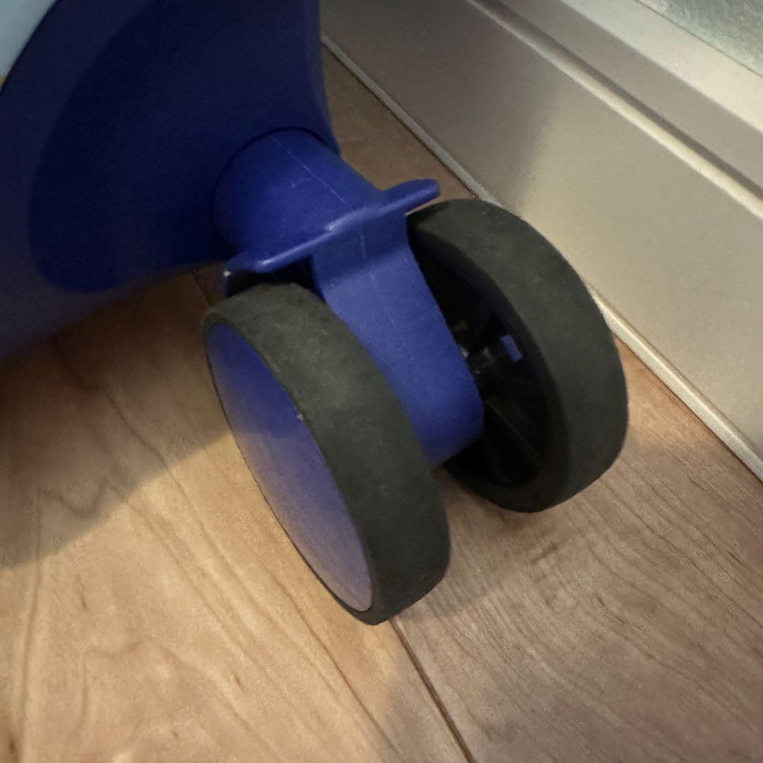 【専用】子どもが乗れる キッズキャリー　スーツケース　24インチ　M size