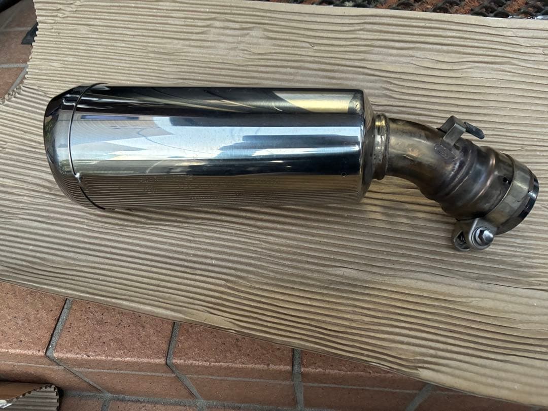 z900rs 2024年モデル　純正マフラー