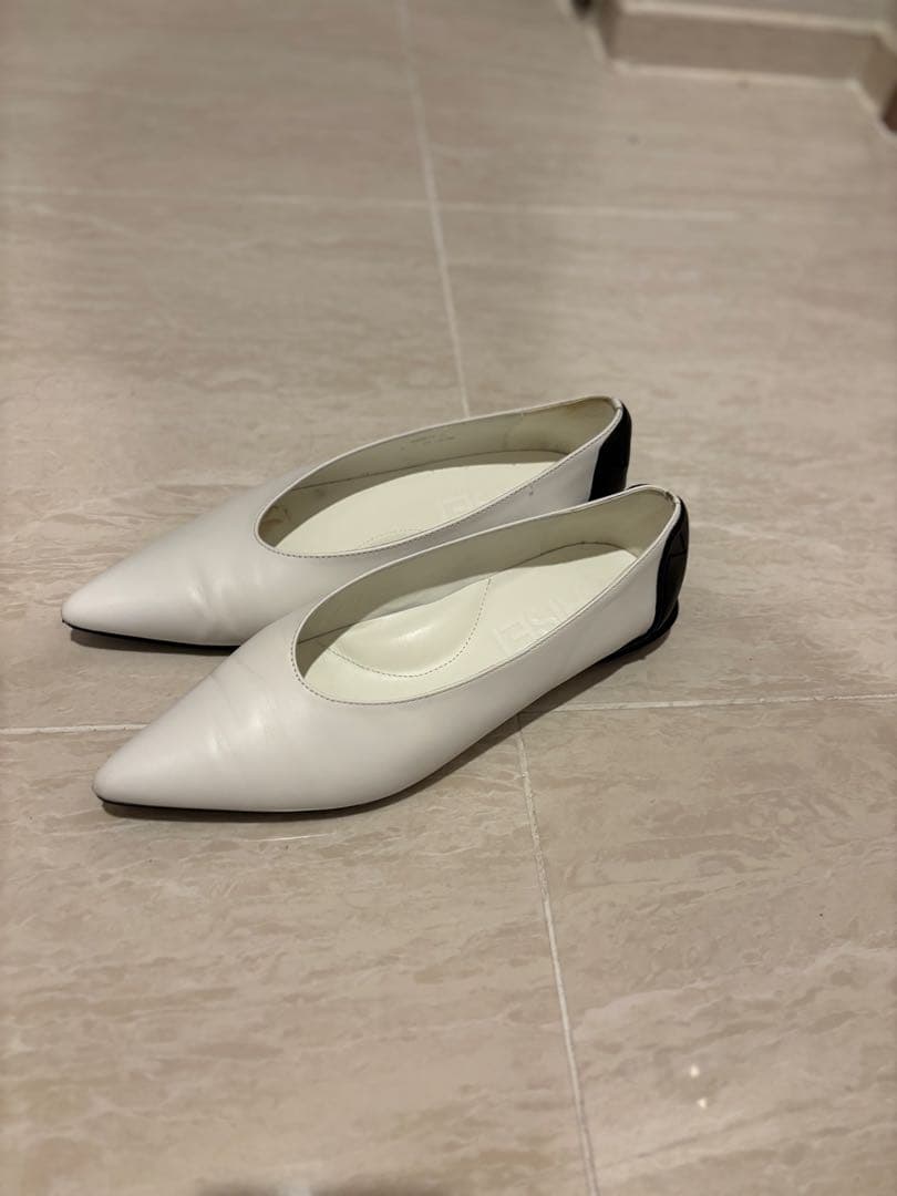 アドーア　ADORE SHISEI pointed u pumps サイズ37