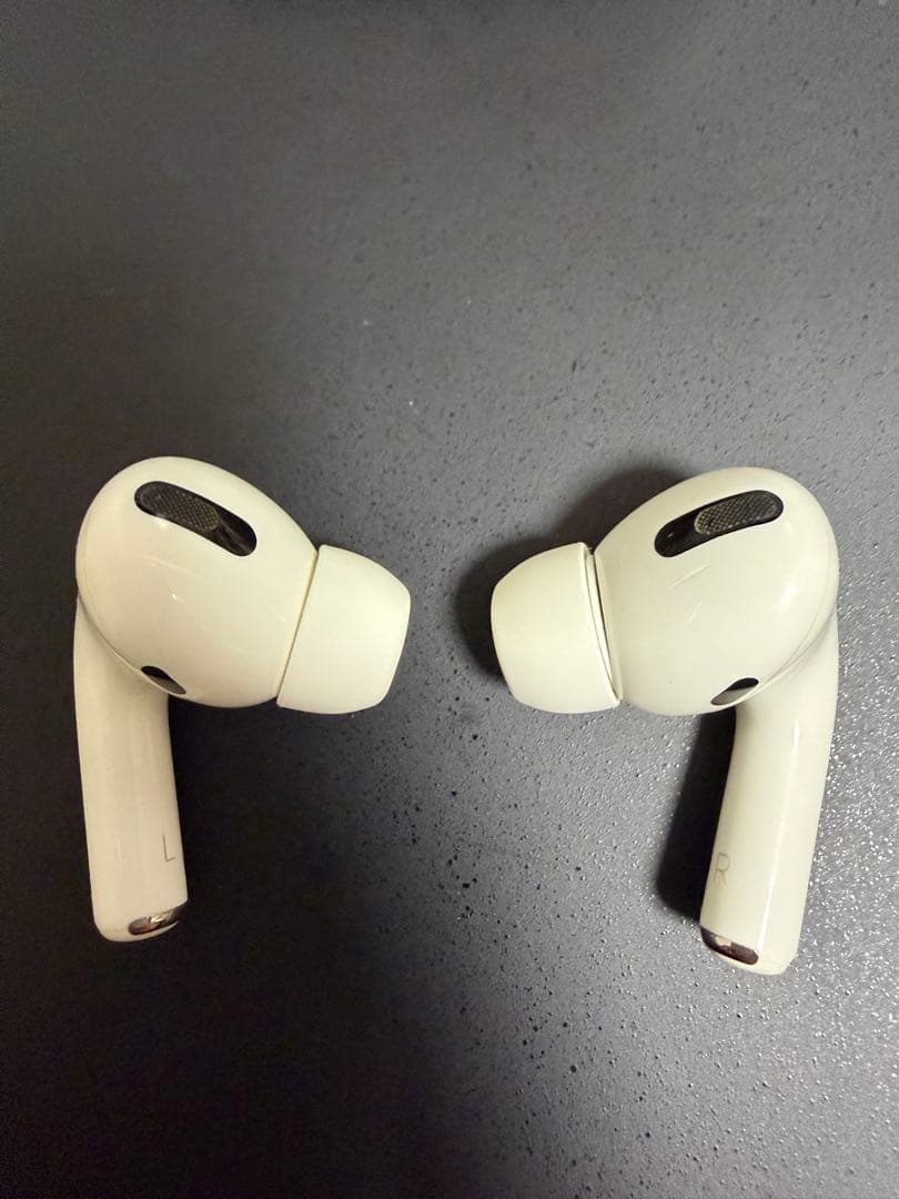 AirPods Pro 第1世代 ジャンク ノイズあり イヤーチップS未使用付