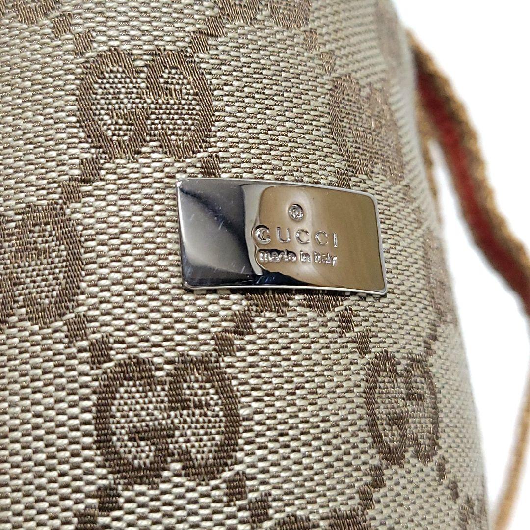 【美品】GUCCI　ボトルケース 水筒 GGキャンバス シェリーライン レザー