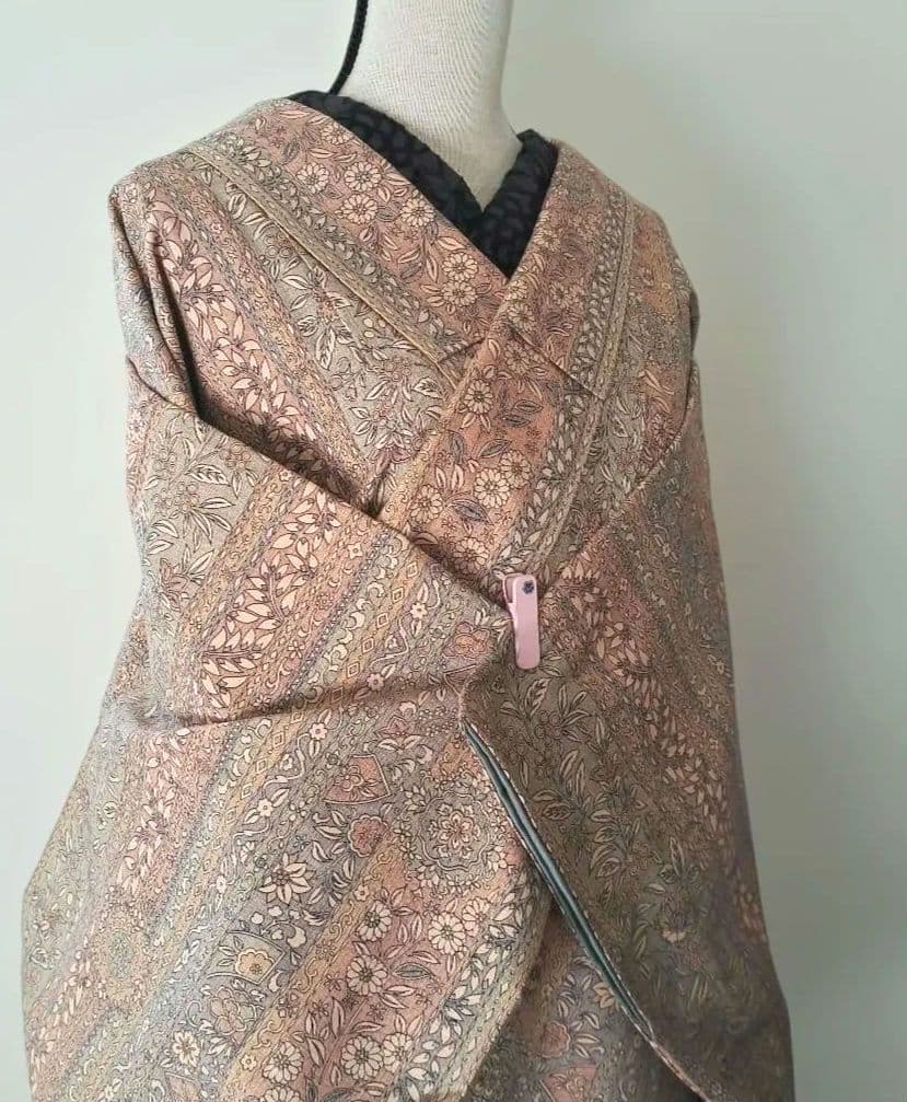 【証紙つき】更紗柄 結城紬 袷 着物 ピンクベージュ
