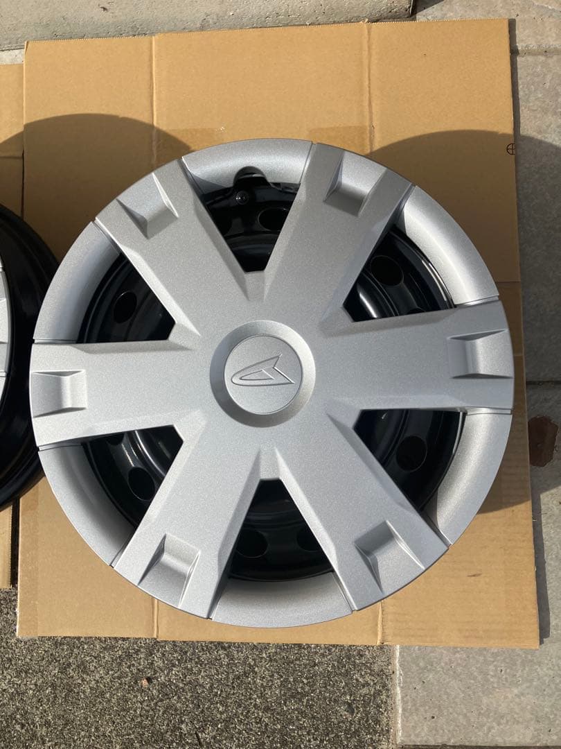 ダイハツ純正12インチホイール(カバー、ナット付き)